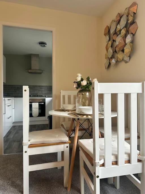 Stylish 2 Bedrooms Flat In A Quiet Cul-De-Sac Area, Near Sheffield City Centre With Free Parking Экстерьер фото