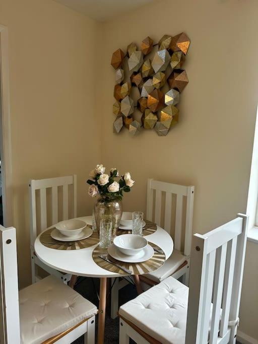 Stylish 2 Bedrooms Flat In A Quiet Cul-De-Sac Area, Near Sheffield City Centre With Free Parking Экстерьер фото