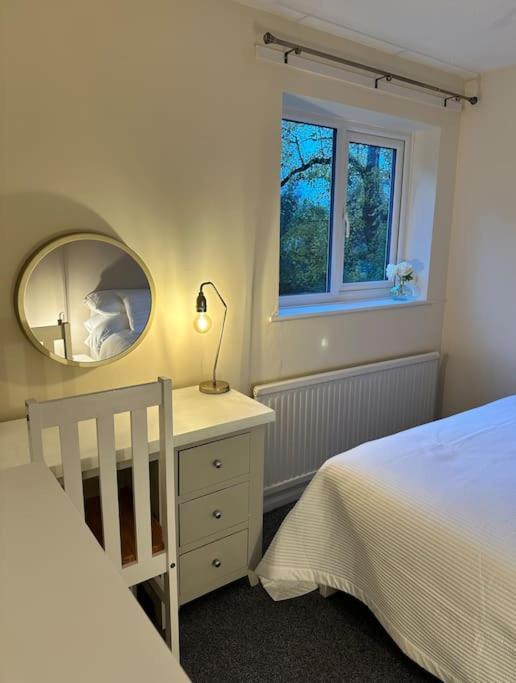 Stylish 2 Bedrooms Flat In A Quiet Cul-De-Sac Area, Near Sheffield City Centre With Free Parking Экстерьер фото